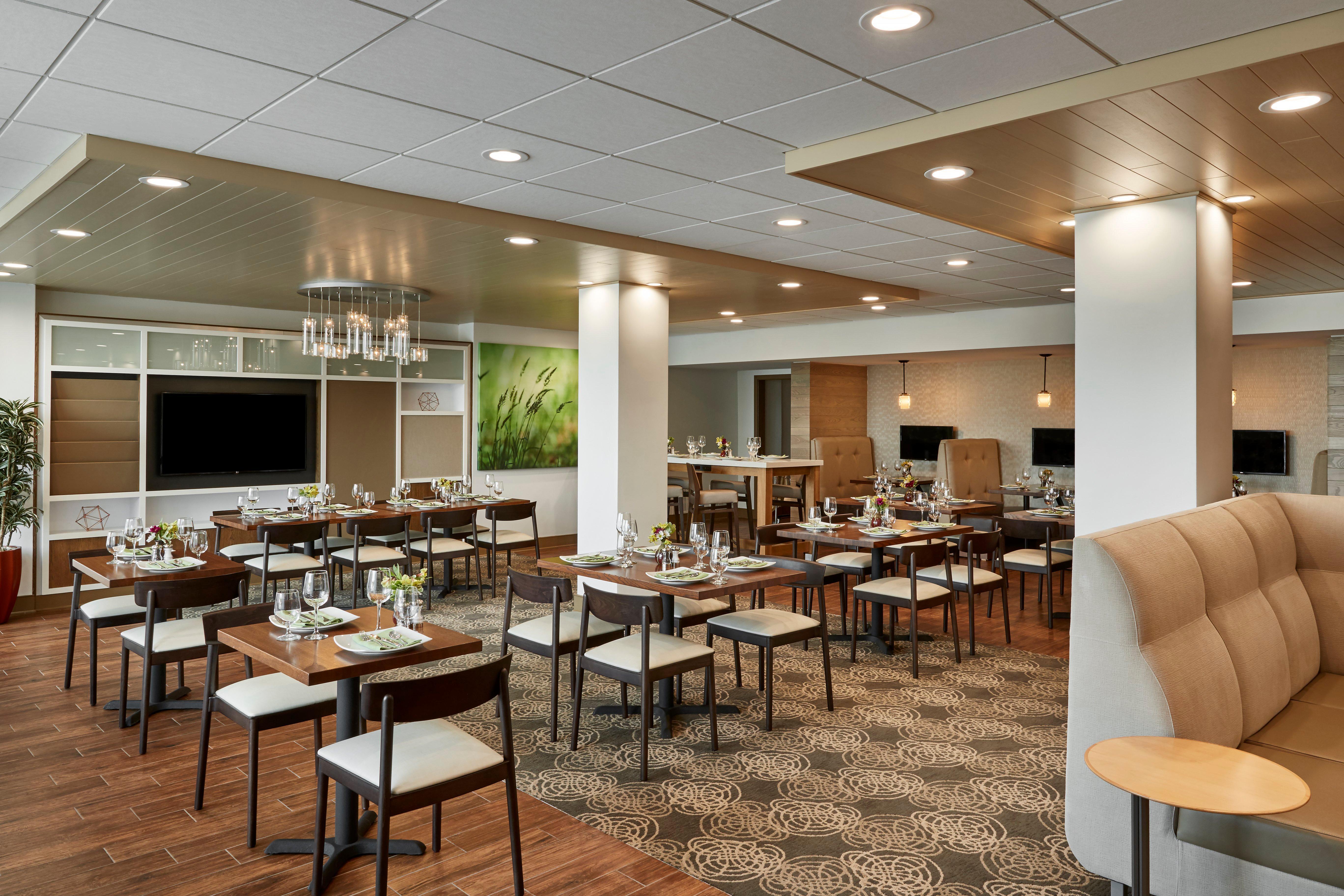 Holiday Inn Alexandria At Carlyle By Ihg Ngoại thất bức ảnh
