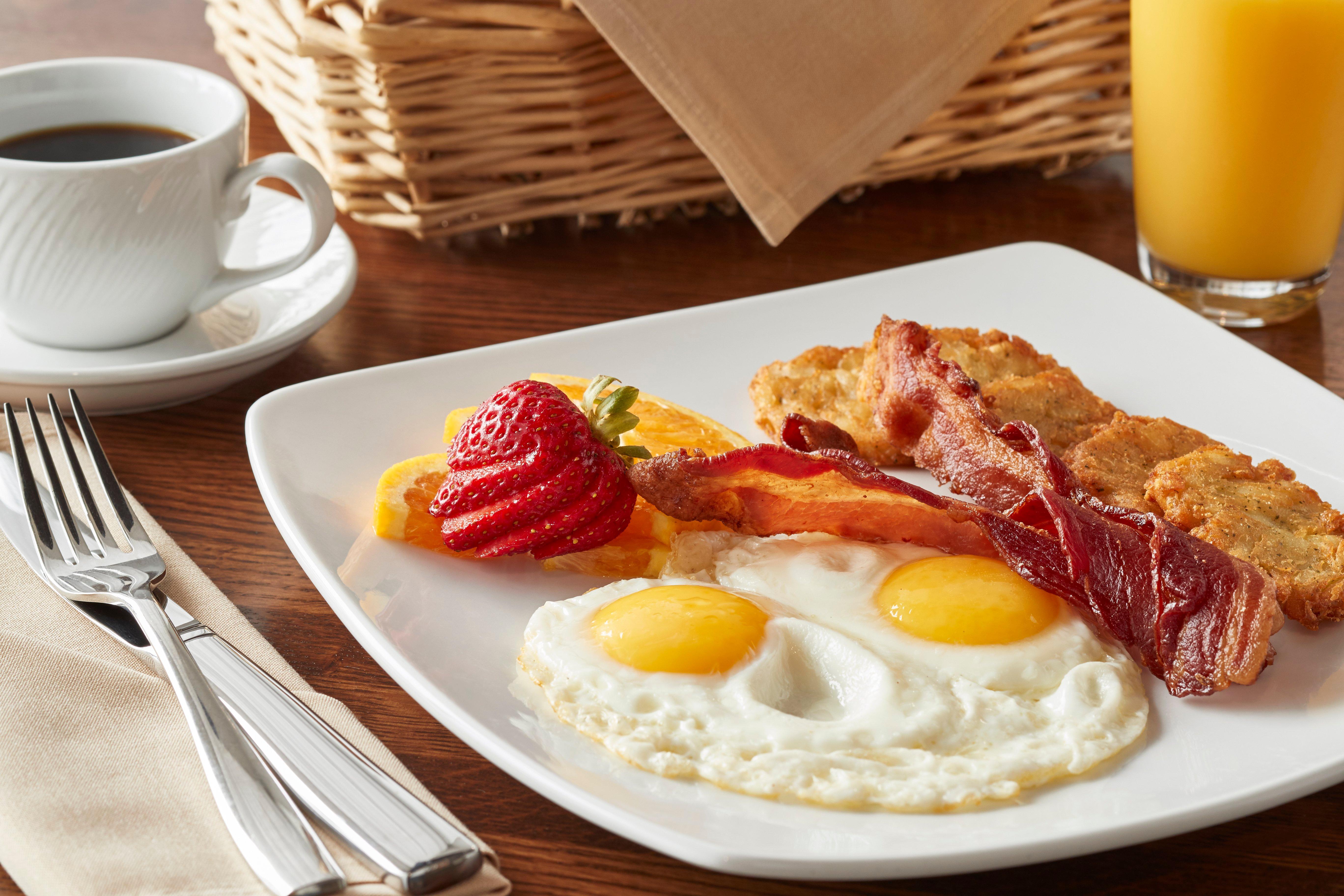 Holiday Inn Alexandria At Carlyle By Ihg Ngoại thất bức ảnh