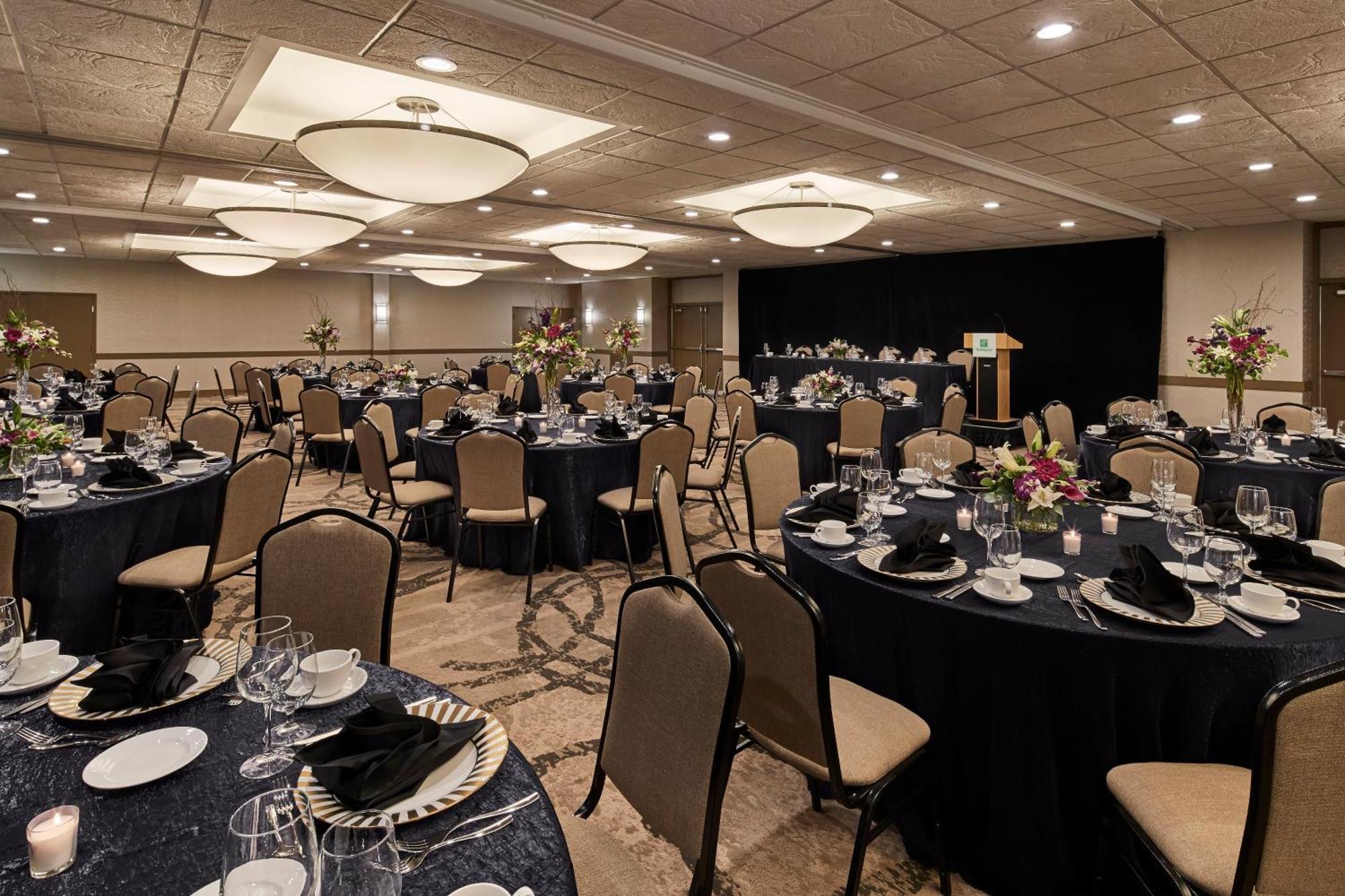 Holiday Inn Alexandria At Carlyle By Ihg Ngoại thất bức ảnh