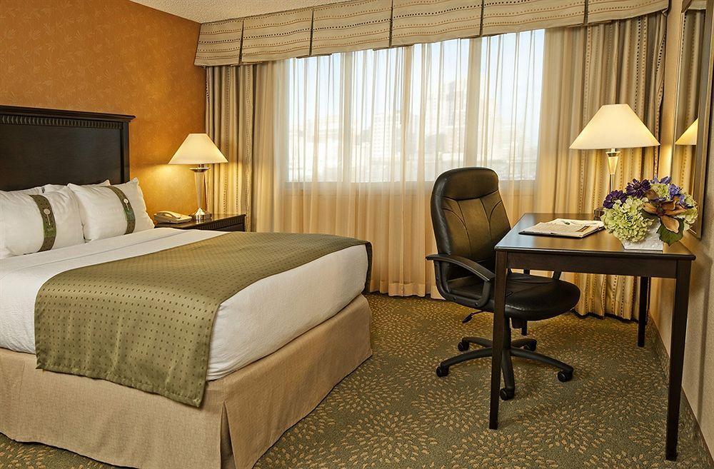 Holiday Inn Alexandria At Carlyle By Ihg Ngoại thất bức ảnh